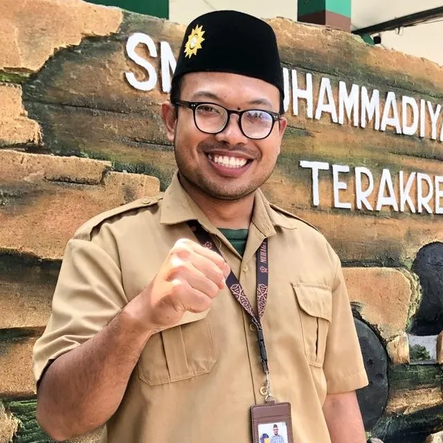 Roki Vernanta, S.Sos.